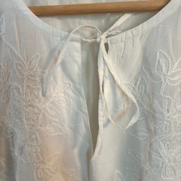 White Cotton Blouse - NWT - Picture 4 of 11